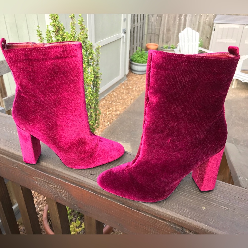 Shoedazzle Lacee Red Velvet Boots